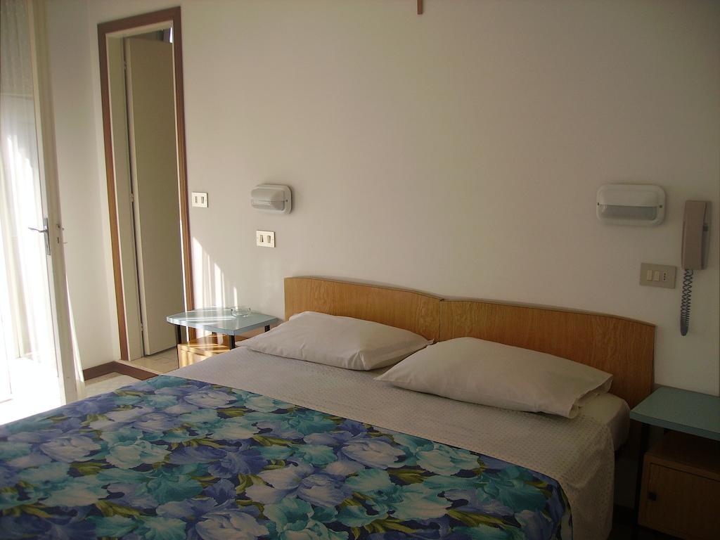 ריצ'יונה Hotel Villa Tua חדר תמונה